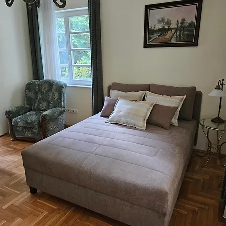 Ottilia アパート *